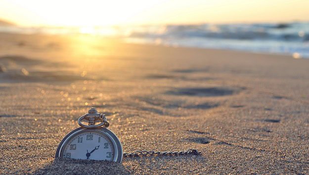 101 Quotes About Time for Motivation, Gratitude and Living Your Life Well